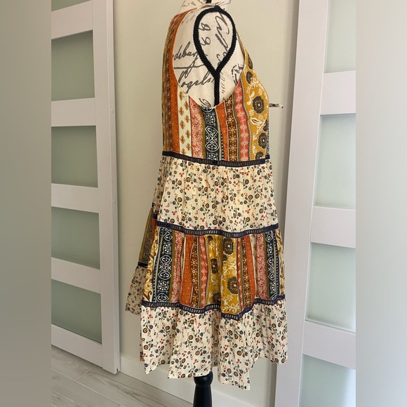 Band Of The Free Rae Mixed Print Tiered mini dress SZ small EUC - Picture 4 of 8